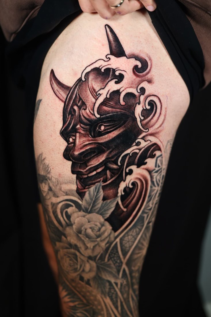 Tattoo: Hannya mask, thigh